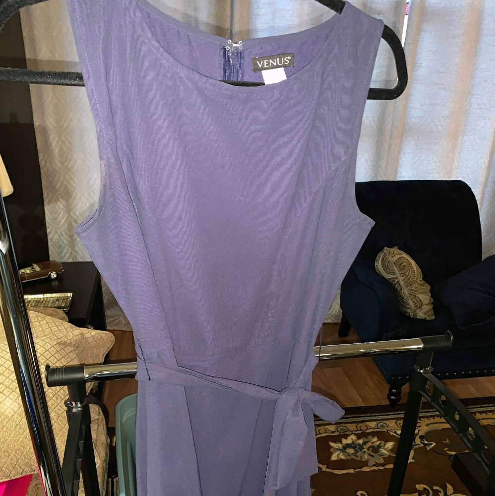 Sleeveless dress